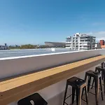 Metropole Green Point - 2Nd Floor Rooms