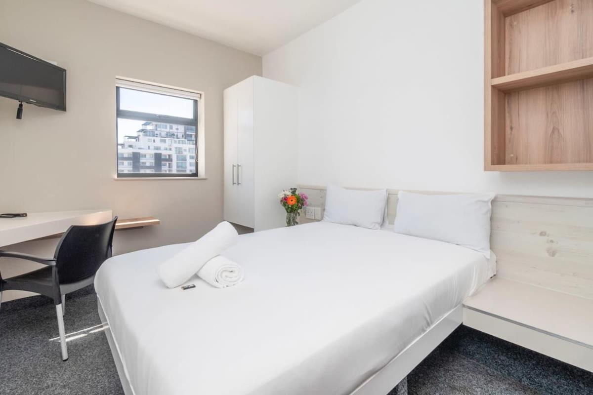 Metropole Point - 2nd Floor *