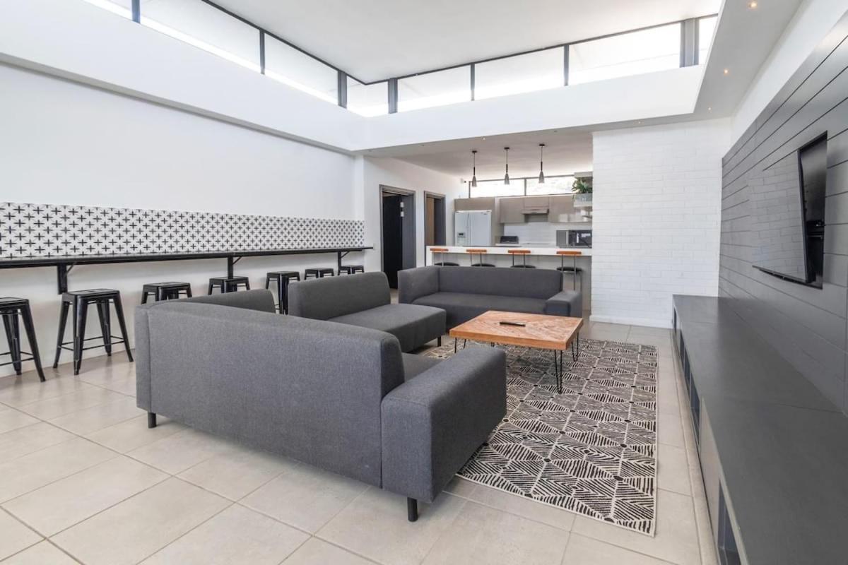 Metropole Point - 2nd Floor Le Cap